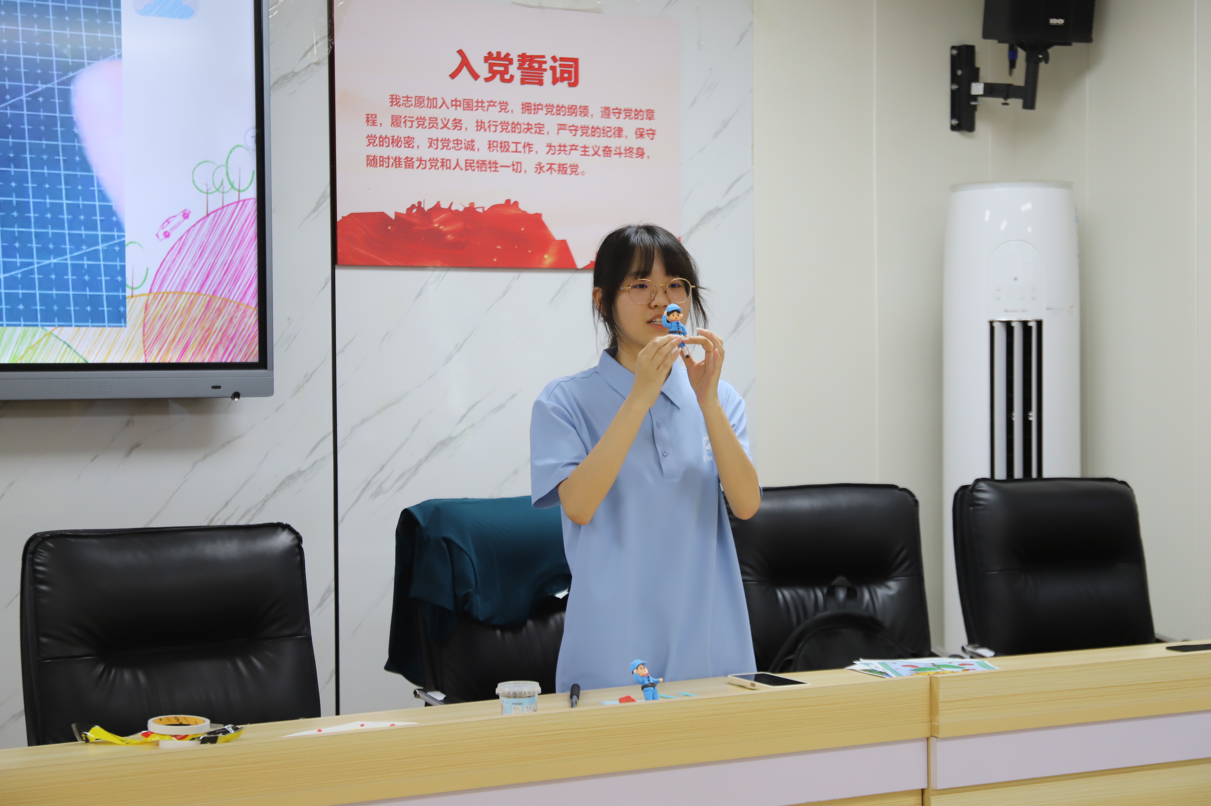 b3cae4f652084f5db60697fbe3f8d028.jpg