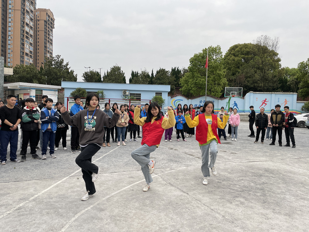 让爱与温暖照进孩子的心里---衡阳幼高专耒阳学院走进特殊学校 让爱与温暖照进孩子的心里---衡阳幼高专耒阳学院走进特殊学校