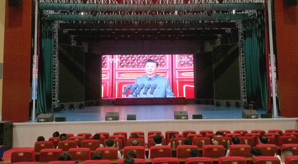 德甲组织师生集中收看庆祝中国共产党成立100周年大会盛况