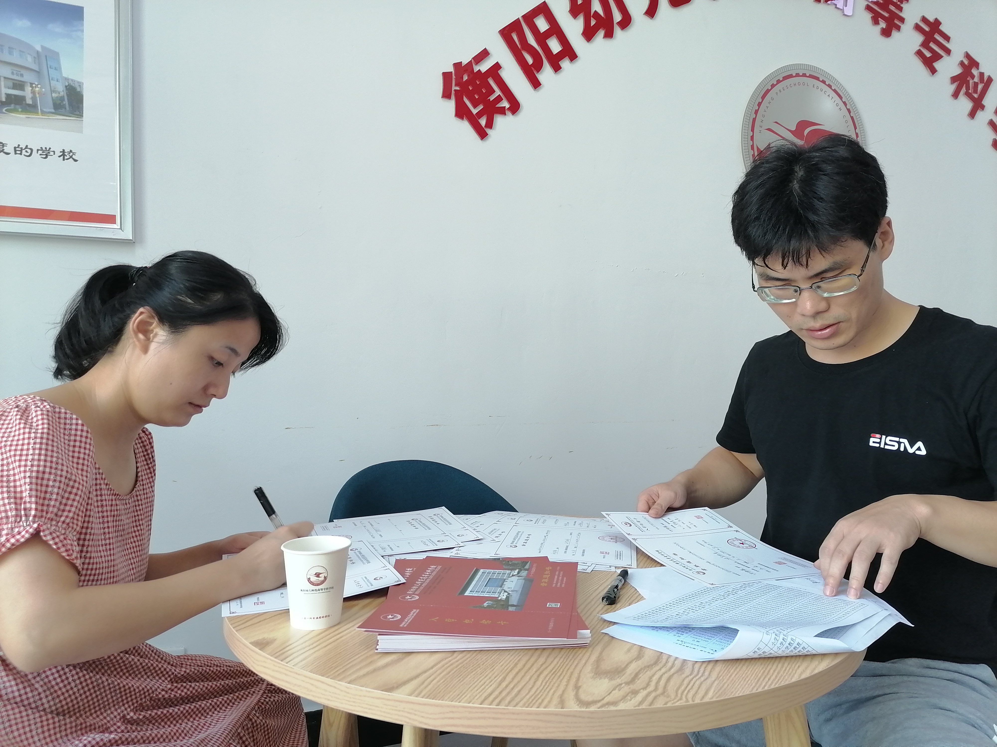 德甲联赛官网高考录取通知书 书写工作别有特色 德甲联赛官网高考录取通知书 书写工作别有特色