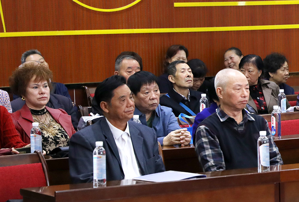 老骥伏枥写春秋,不忘初心话重阳 ——衡阳幼高专举办离退休老同志重阳节联谊活动 老骥伏枥写春秋,不忘初心话重阳 ——衡阳幼高专举办离退休老同志重阳节联谊活动