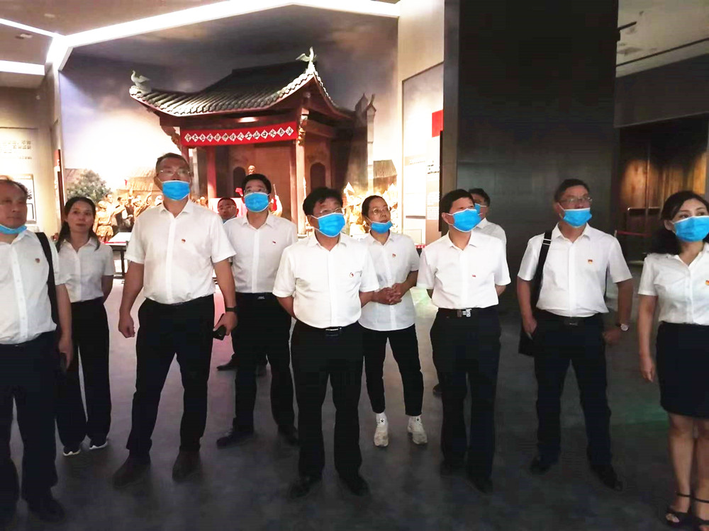 德甲机关第二党支部赴常宁市水口山工人运动纪念馆开展主题党日活动
