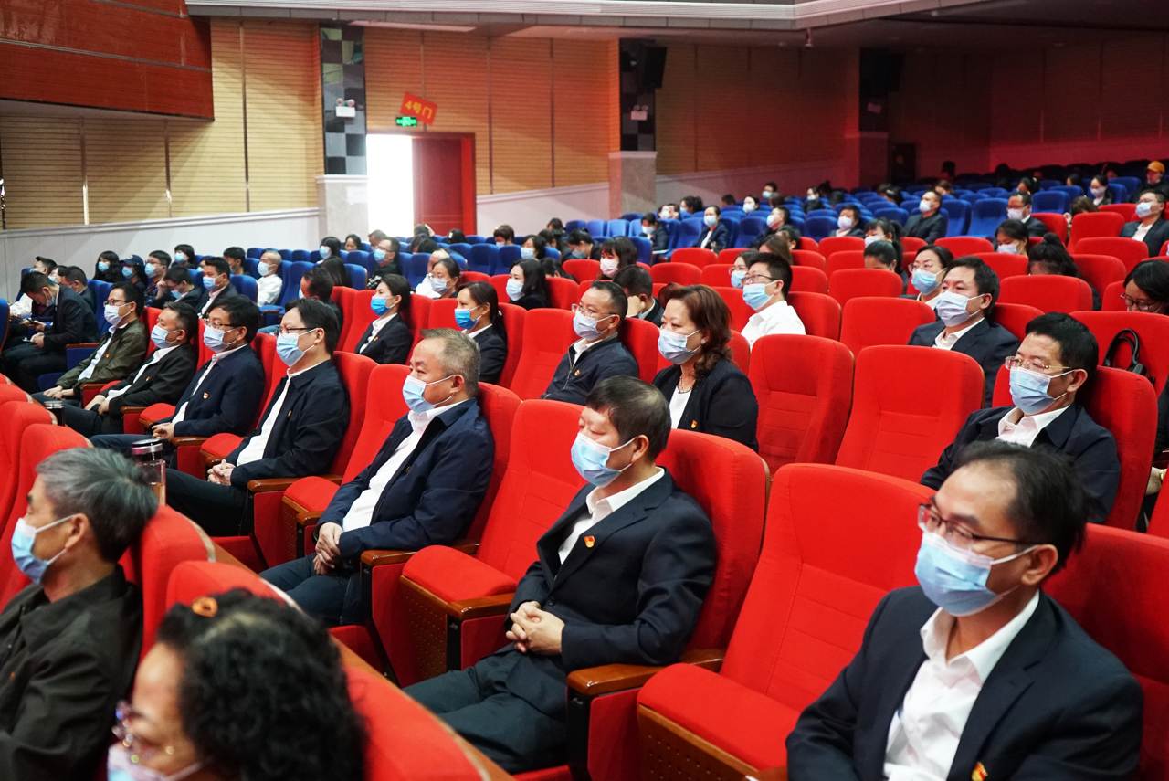德甲组织师生集中收看中国共产党第二十次全国代表大会开幕会直播 德甲组织师生集中收看中国共产党第二十次全国代表大会开幕会直播