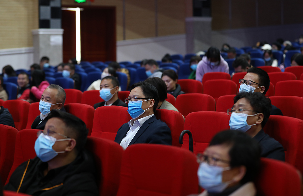 德甲联赛官网召开学习贯彻 党的二十大精神省委宣讲团报告会 德甲联赛官网召开学习贯彻 党的二十大精神省委宣讲团报告会