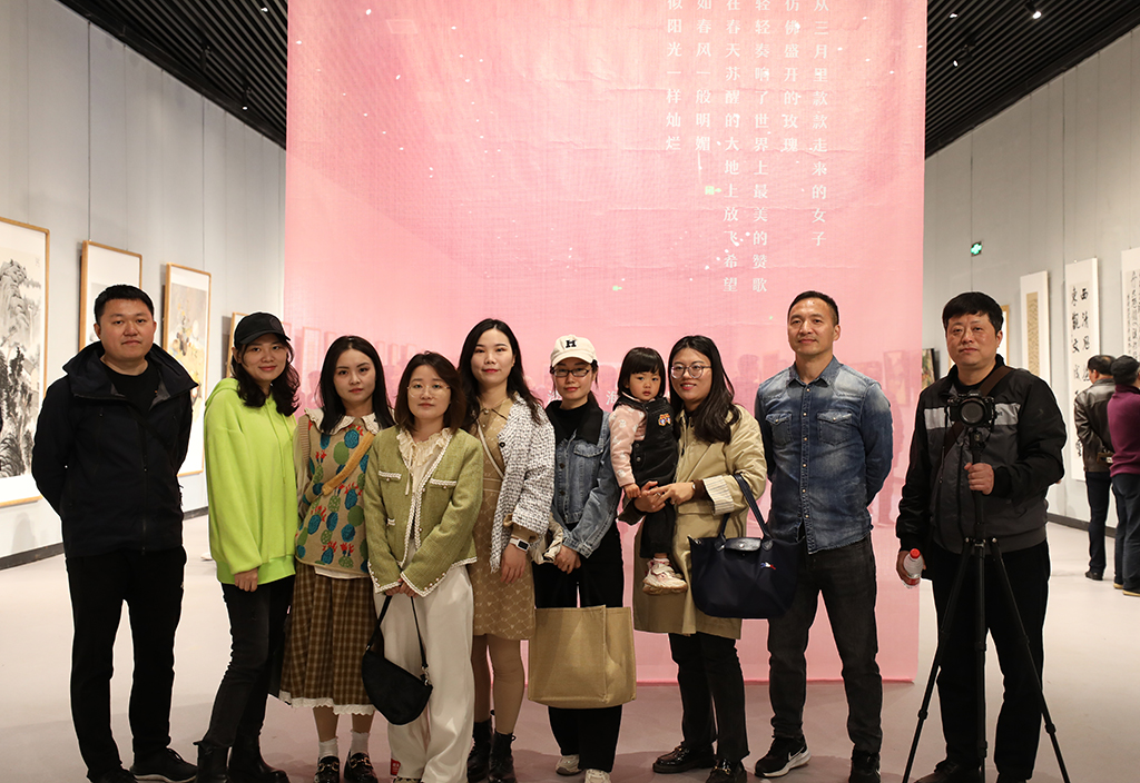 “翰墨芳华”女子书画展拉开帷幕 德甲联赛官网校地合作落地开花 “翰墨芳华”女子书画展拉开帷幕 德甲联赛官网校地合作落地开花