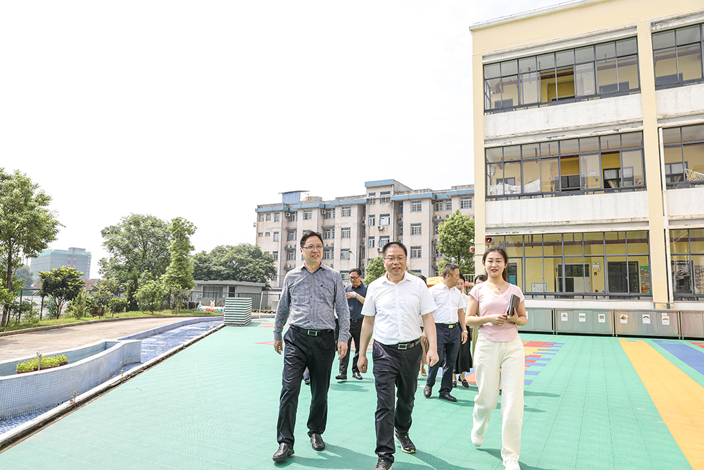 省委第二十六巡回指导组组长莅临德甲指导工作 省委第二十六巡回指导组组长莅临德甲指导工作